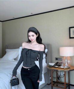 Alternative view of Straight neck vintage striped long sleeve t-shirt | 9003